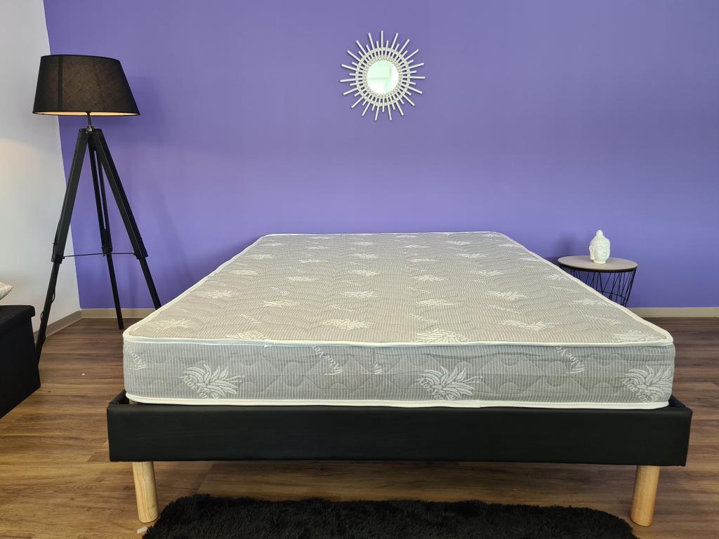 Matelas en fer, 140 x 190 x 18 cm