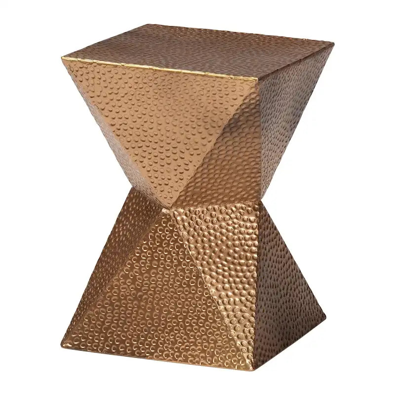 Table d'appoint Pacey en métal texturé - Table d'appoint géométrique dorée avec silhouette en forme de sablier pour une utilisation intérieure ou semi-extérieure