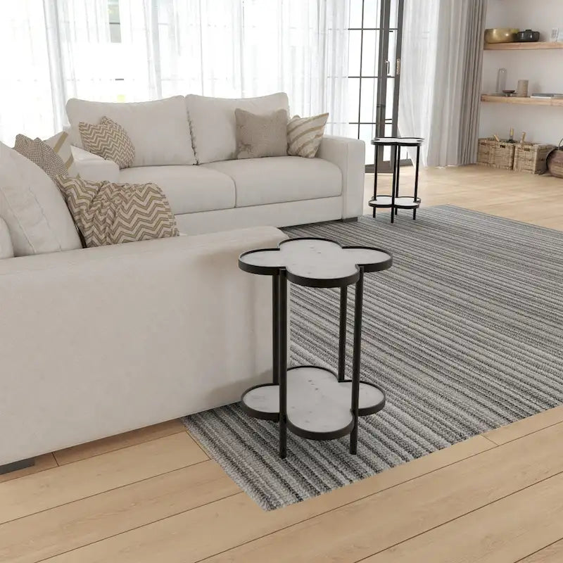 Table d'appoint Chloé, plateau en marbre blanc véritable en forme de trèfle, structure en fer noir