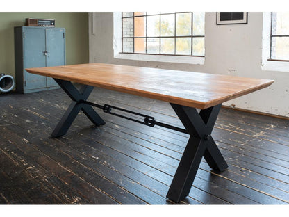 Table, 240 x 100 cm, marron