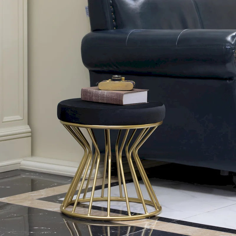 Tabouret rond moderne en velours avec piètement en métal doré courbé, pouf standard