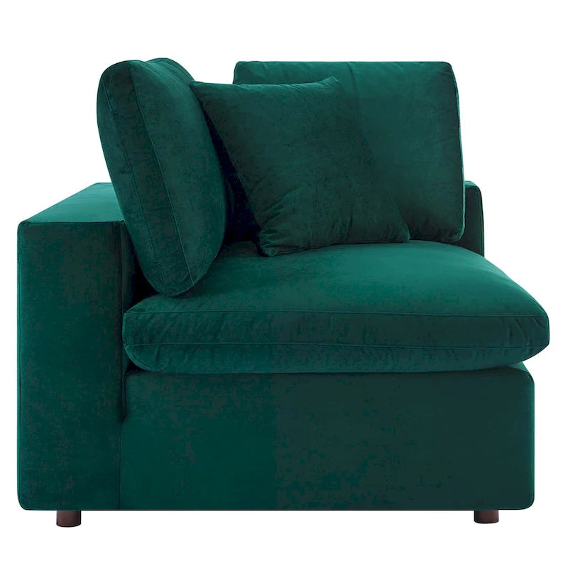 Fauteuil d'angle Commix en velours performant, rembourré de duvet et ultra-confortable