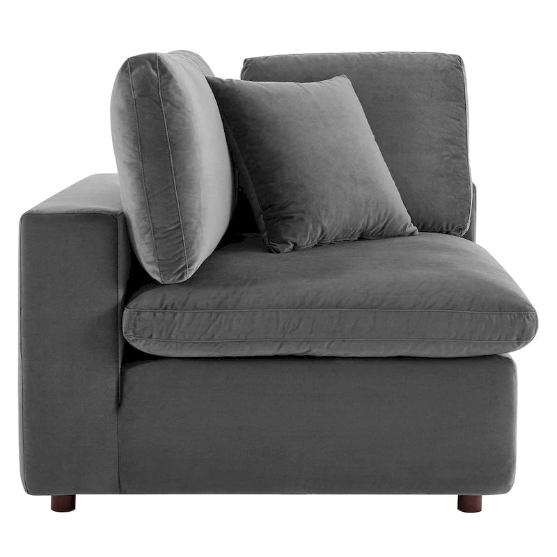 Fauteuil d'angle Commix en velours performant, rembourré de duvet et ultra-confortable
