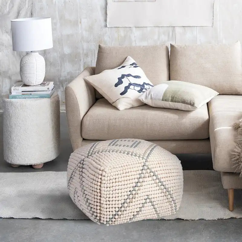 Pouf en laine et coton de Nouvelle-Zélande