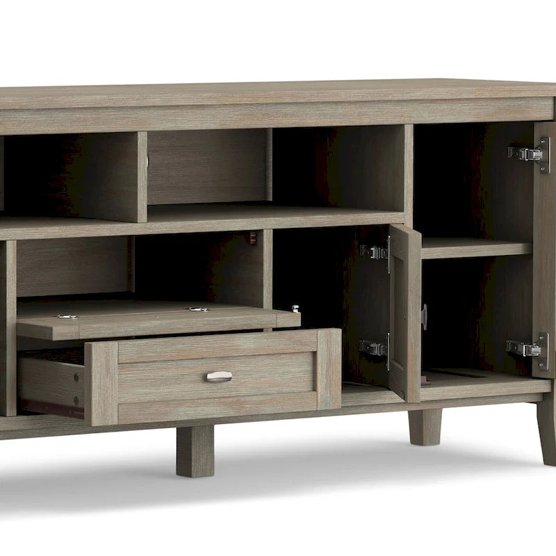 Meuble TV WYNDENHALL Norfolk en bois massif, 183 cm de large, pour téléviseurs jusqu'à 203 cm (80 pouces) - Dimensions : 183 cm (L) x 44,5 cm (P) x 66 cm (H)