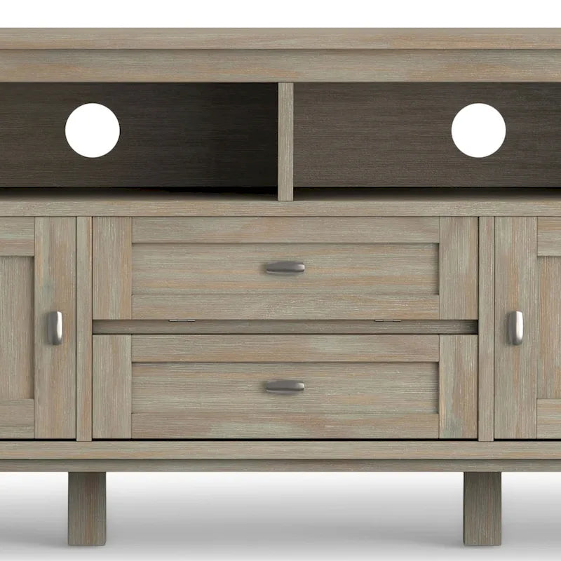 Meuble TV WYNDENHALL Norfolk en bois massif, 183 cm de large, pour téléviseurs jusqu'à 203 cm (80 pouces) - Dimensions : 183 cm (L) x 44,5 cm (P) x 66 cm (H)