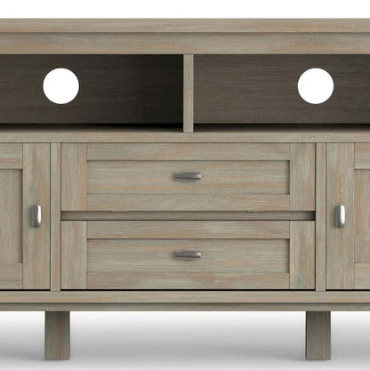 Meuble TV WYNDENHALL Norfolk en bois massif, 183 cm de large, pour téléviseurs jusqu'à 203 cm (80 pouces) - Dimensions : 183 cm (L) x 44,5 cm (P) x 66 cm (H)