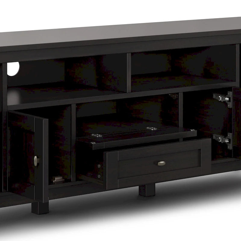 Meuble TV WYNDENHALL Norfolk en bois massif, 183 cm de large, pour téléviseurs jusqu'à 203 cm (80 pouces) - Dimensions : 183 cm (L) x 44,5 cm (P) x 66 cm (H)