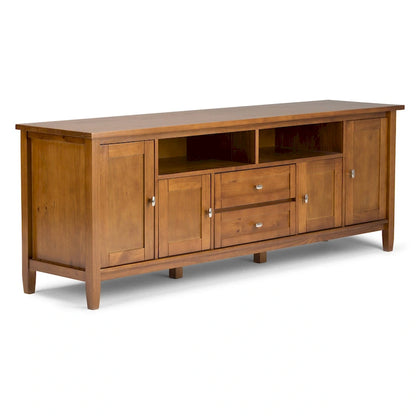 Meuble TV WYNDENHALL Norfolk en bois massif, 183 cm de large, pour téléviseurs jusqu'à 203 cm (80 pouces) - Dimensions : 183 cm (L) x 44,5 cm (P) x 66 cm (H)