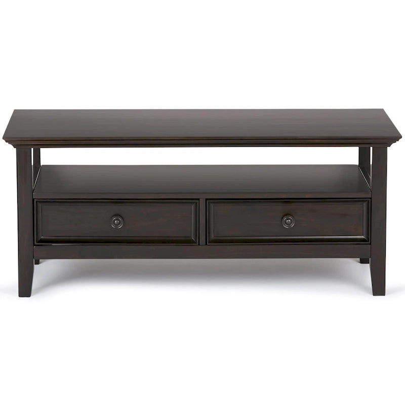 Table basse rectangulaire de style transitionnel WYNDENHALL Halifax en bois massif, 112 cm de large, couleur brun hickory.