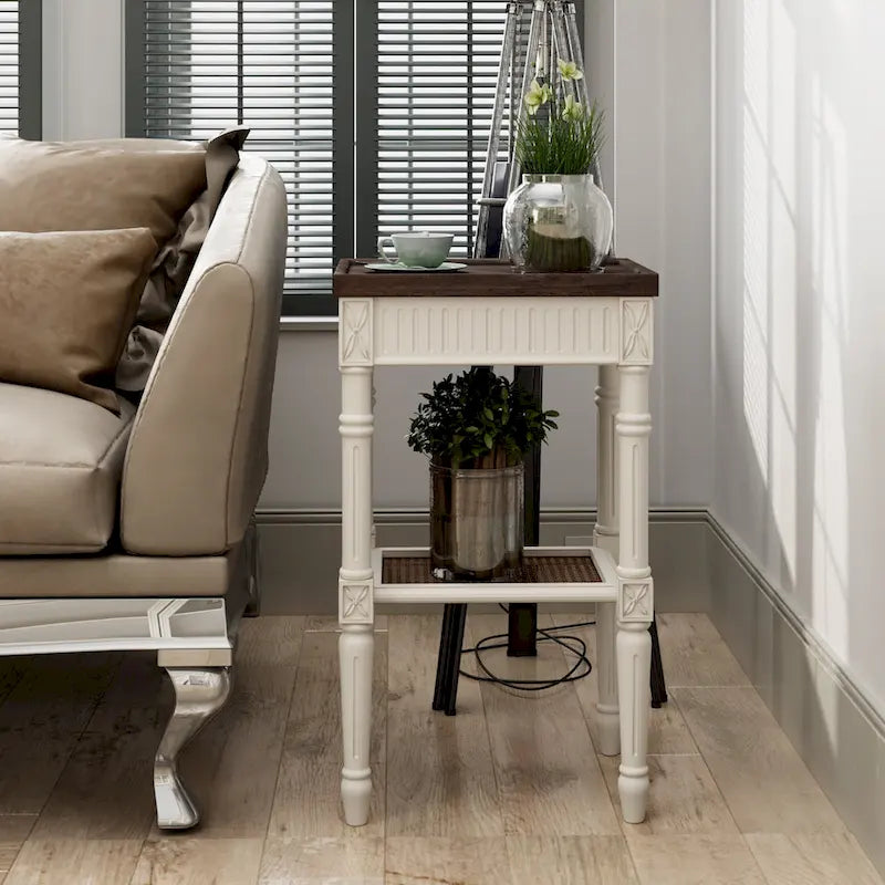 Table d'appoint COZAYH style campagne française patinée, plateau couleur expresso et étagère en osier tressé, décor bohème, rustique et champêtre