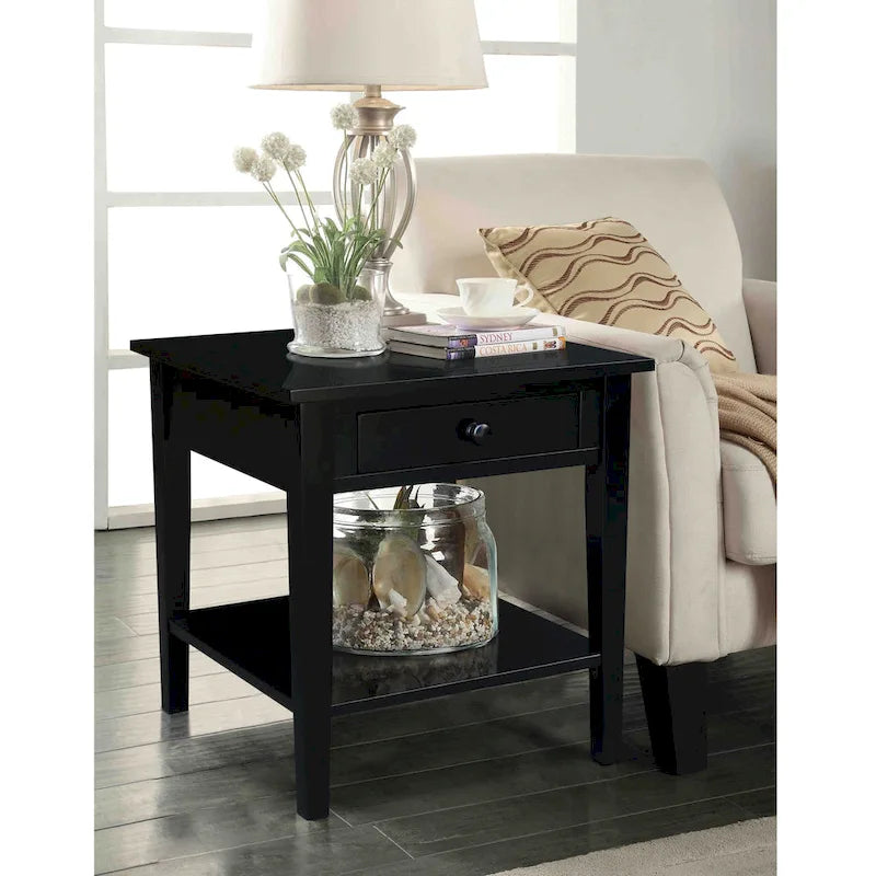 Table d'appoint carrée Spencer en bois d'hévéa massif - 61 cm L x 61 cm P x 64 cm H