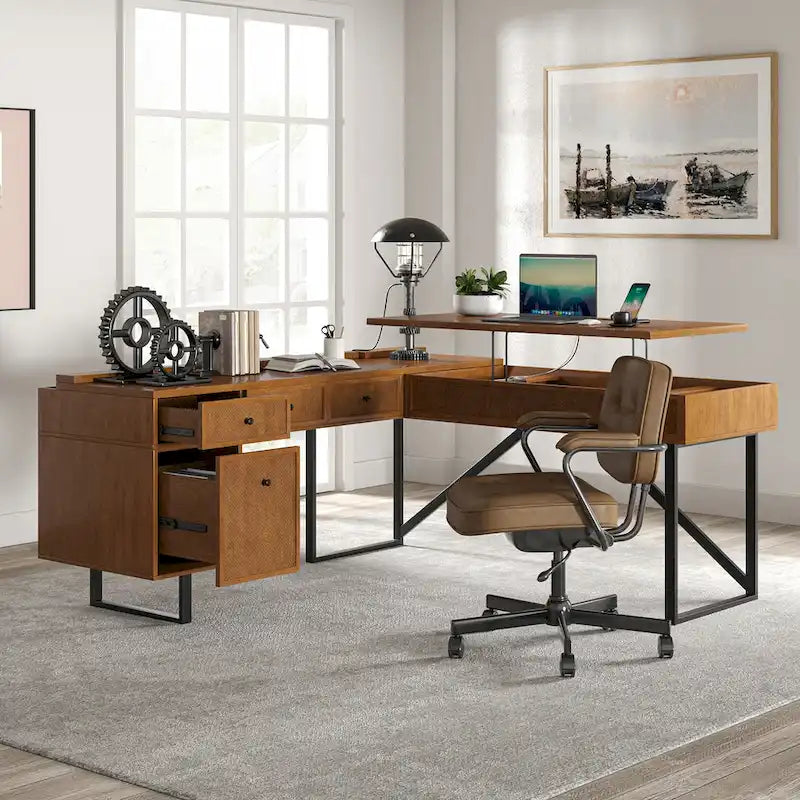 Bureau de direction industriel Alfons en forme de L avec plateau relevable en rotin, tiroirs et prises intégrées, par HULALA HOME