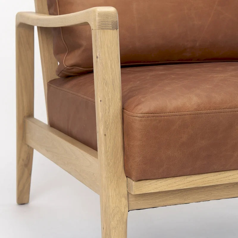 Fauteuil d'appoint Raeleigh en cuir véritable marron cognac avec structure en hêtre massif marron clair - 71 cm (L) x 86 cm (P) x 87 cm (H)