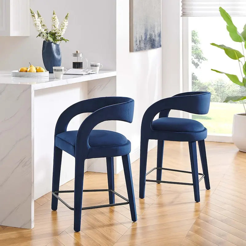 Ensemble de deux tabourets de comptoir en velours Pinnacle Performance