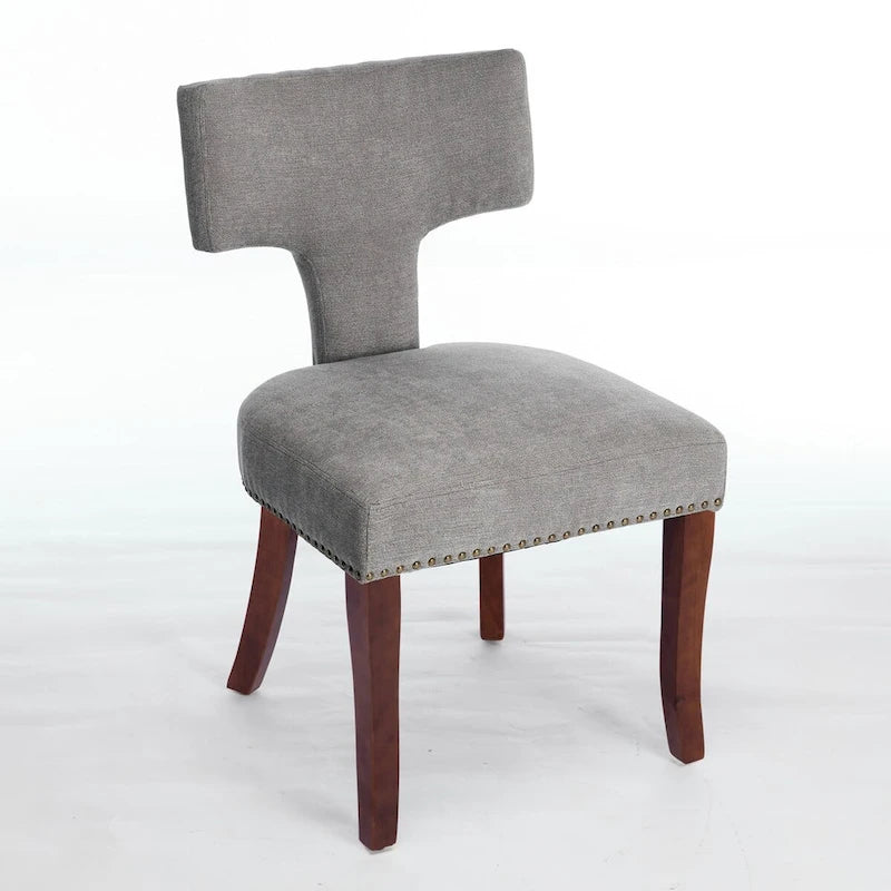 Ensemble de 2 chaises de salle à manger, assise rembourrée en lin, dossier incurvé orné de clous en cuivre, structure en bois massif.