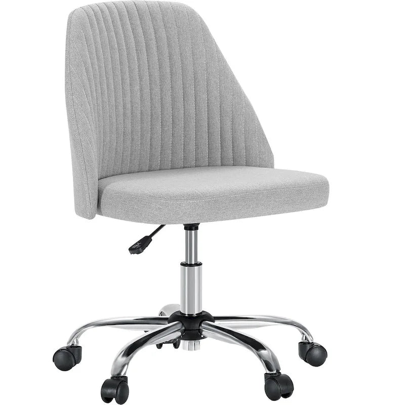 Chaise de bureau sans accoudoirs avec roulettes, pivotante et réglable, idéale pour les petits espaces.